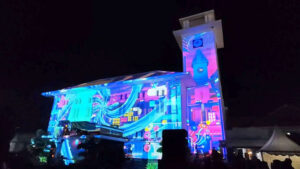 pertunjukan video mapping di Gedung Balai Kota Madiun kawasan Pahlawan Street Center