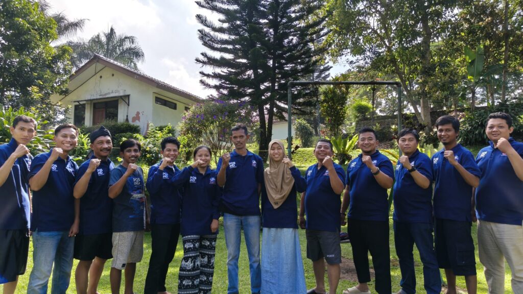 SPPI Cikarang menggelar sosialisasi PKB PT Pos Indonesia 2025–2027 di Bogor untuk memperkuat pemahaman dan soliditas anggota serikat pekerja. (Foto : NewsTujuh.id)