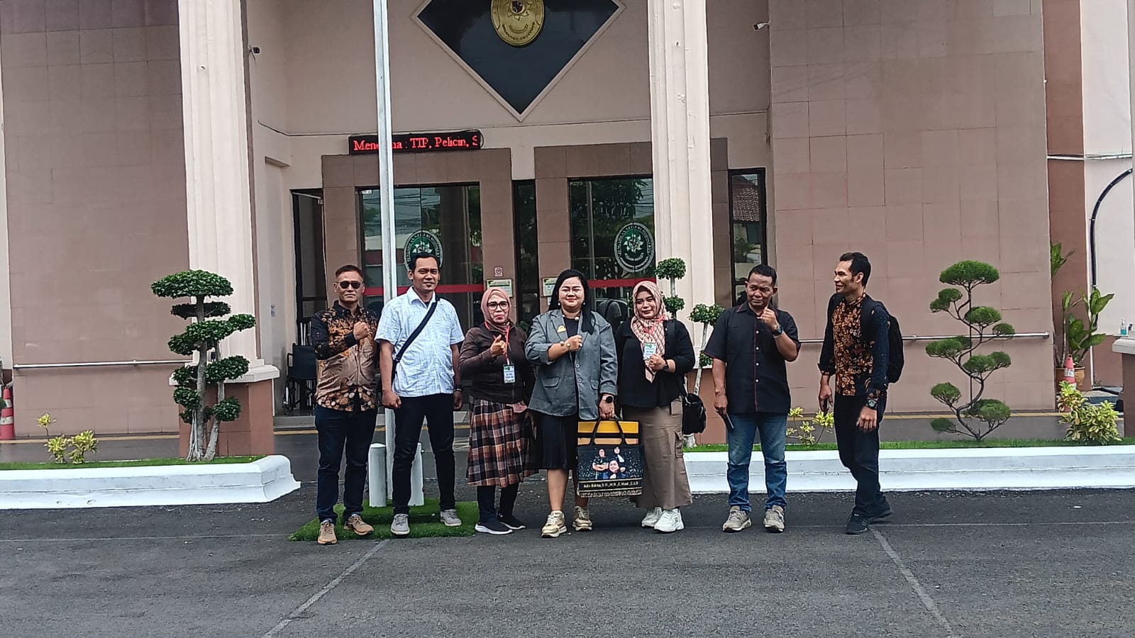 Sidang praperadilan wartawan di Mojokerto masuk tahap replik dan duplik. Kuasa hukum tegaskan siap pembuktian dalam agenda berikutnya. (Foto : Istimewa)