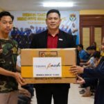 Aston Madiun berbagi